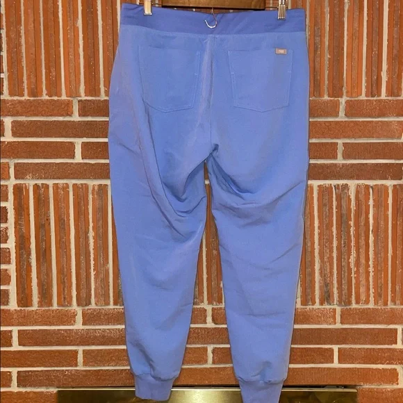 Figs Scrubs Technical Collection Zamora Jogger size medium petite - Picture 5 of 14